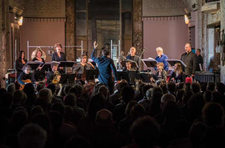 Ensemble C Barré en concert avec les Neue Vocalsolisten